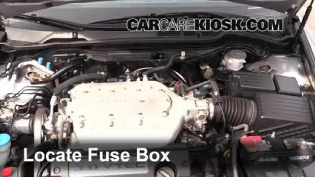 2005 Honda Accord EX 3.0L V6 Sedan (4 Door) Fusible (moteur) Remplacement